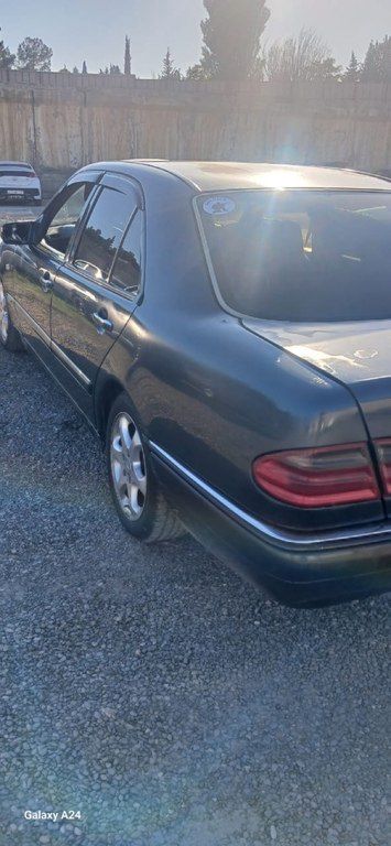 Mercedes E 230, 2.3 L, 1995 il, 680 590 km — Avtomobillər, Bakı (9)