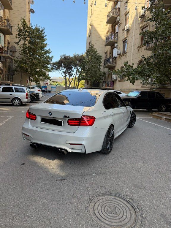 BMW 330, 2.0 L, 2015 il, 236 100 km — Avtomobillər, Bakı (12)