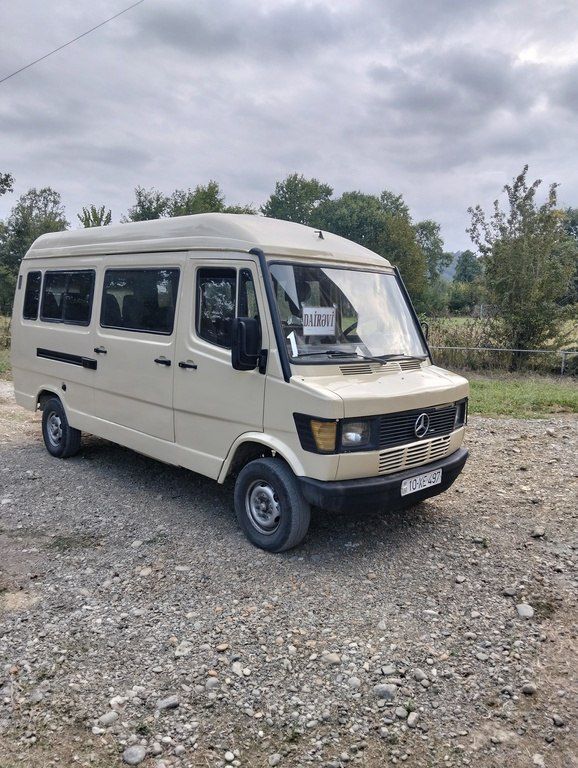 Mercedes 208 D, 2.2 L, 1990 il, 400 000 km 10-KE-497 — Avtomobillər, Astara (4)