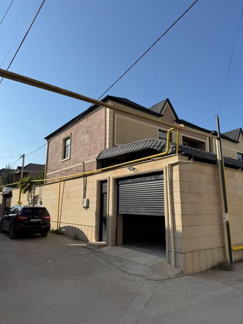 Satılır 6 otaqlı həyət evi/bağ evi 140 m² — Bakı