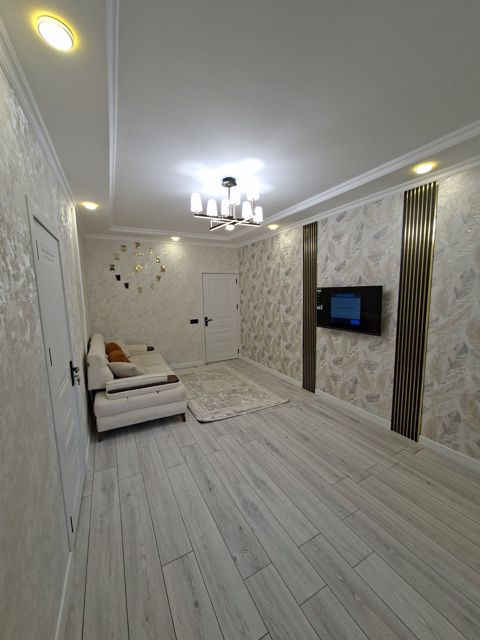 Satılır 3 otaqlı köhnə tikili 65 m² — Bakı