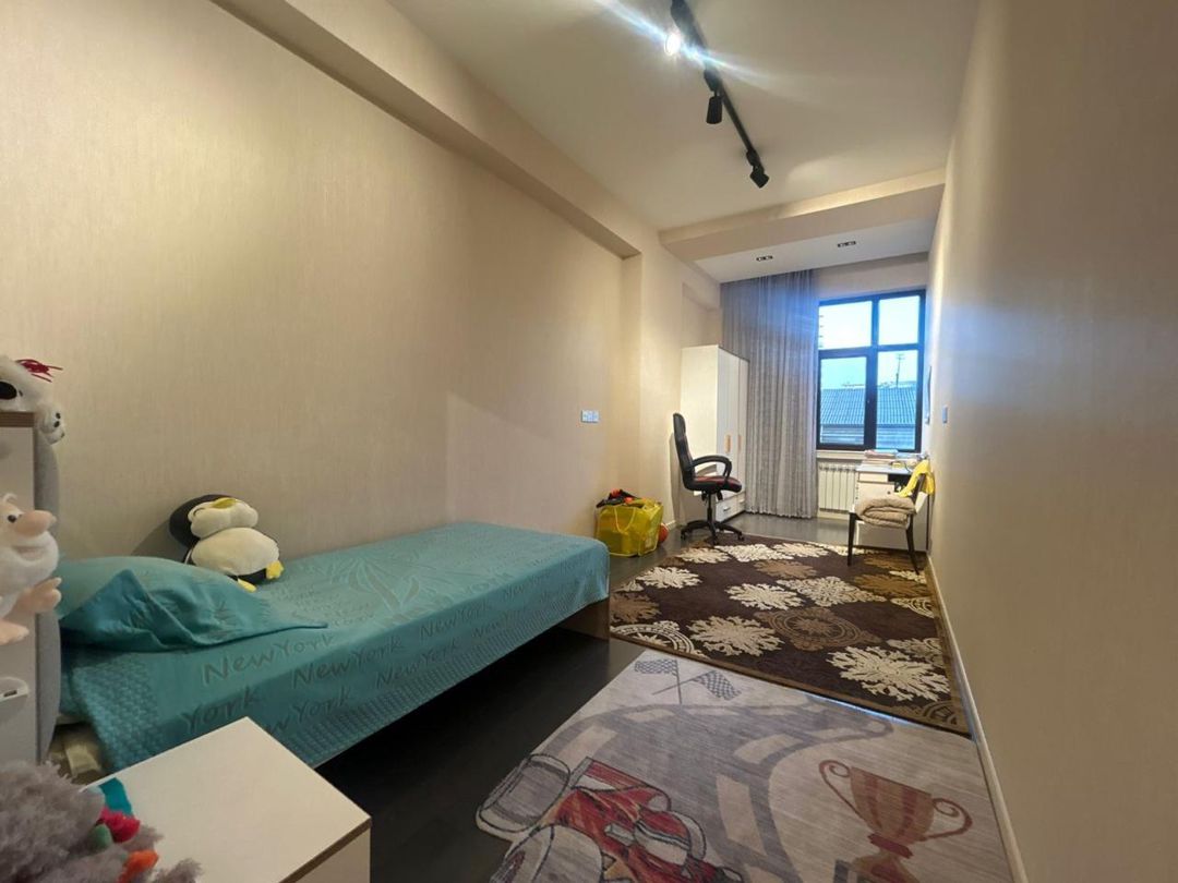 4 otaqlı mənzil, 220 m², Şamil Əzizbəyov küç., 133 (Дом 1) (7 Points) — Mənzil, Bakı (12)