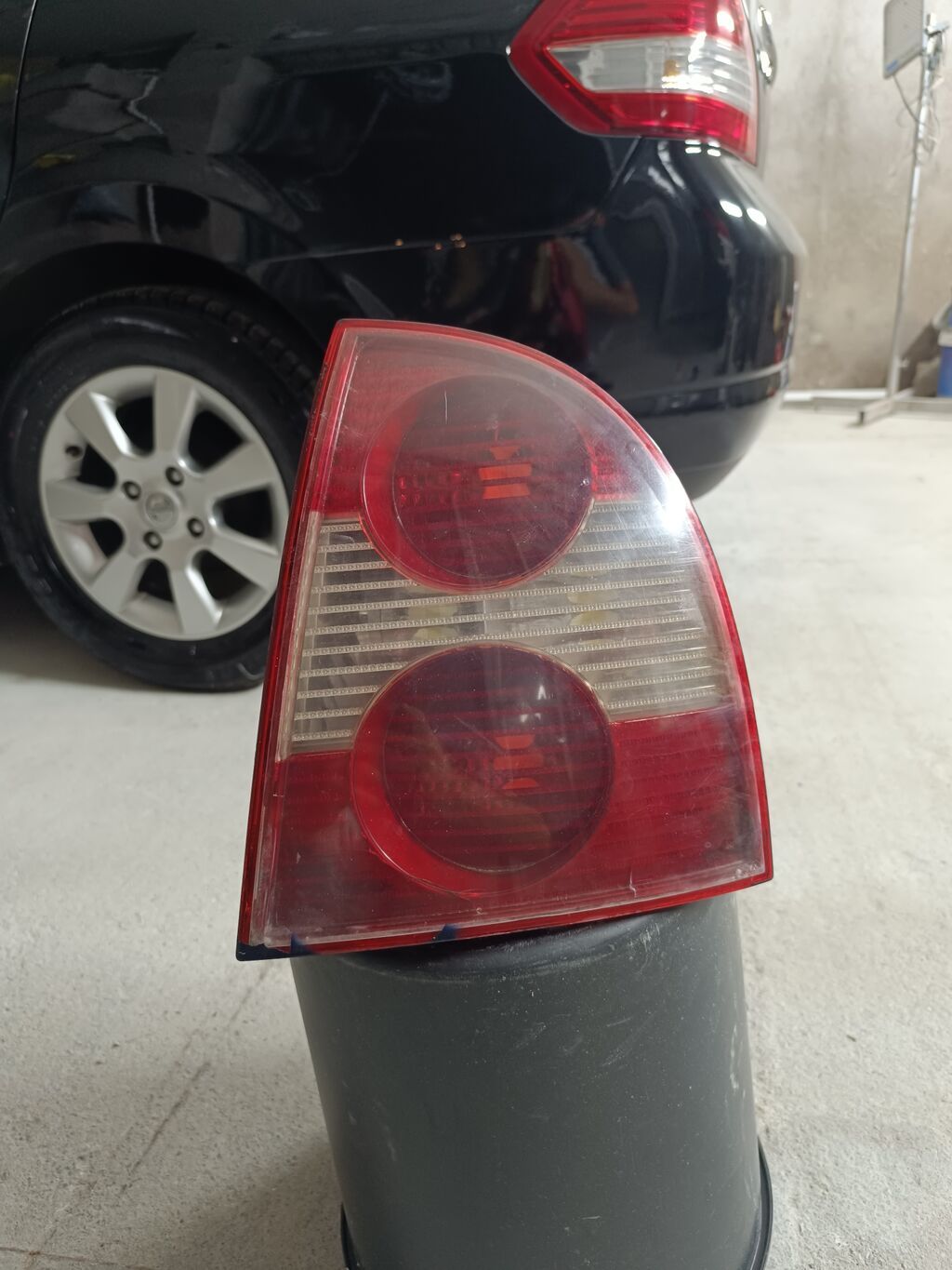 Passat B5.5 sağ-sol stop sağ tərəf arxadan şüşəsi var göründüyü — Avtomobil işığı, Bakı (3)