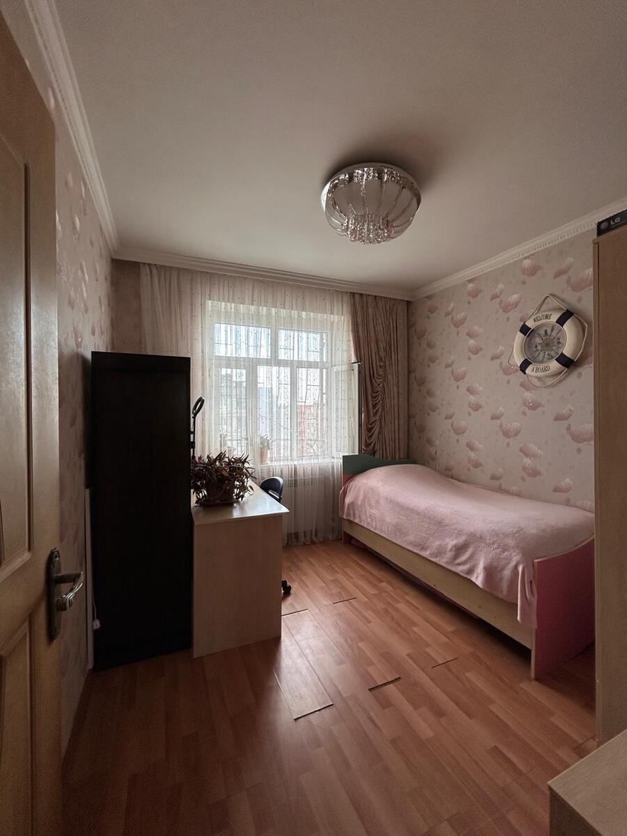 Satılır 4 otaqlı köhnə tikili 115 m² — Mənzil, Bakı (11)
