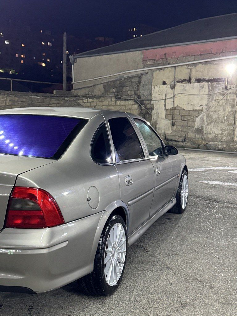Opel Vectra, 1.8 L, 1996 il, 330 000 km 99-LR-929 — Avtomobillər, Bakı (7)
