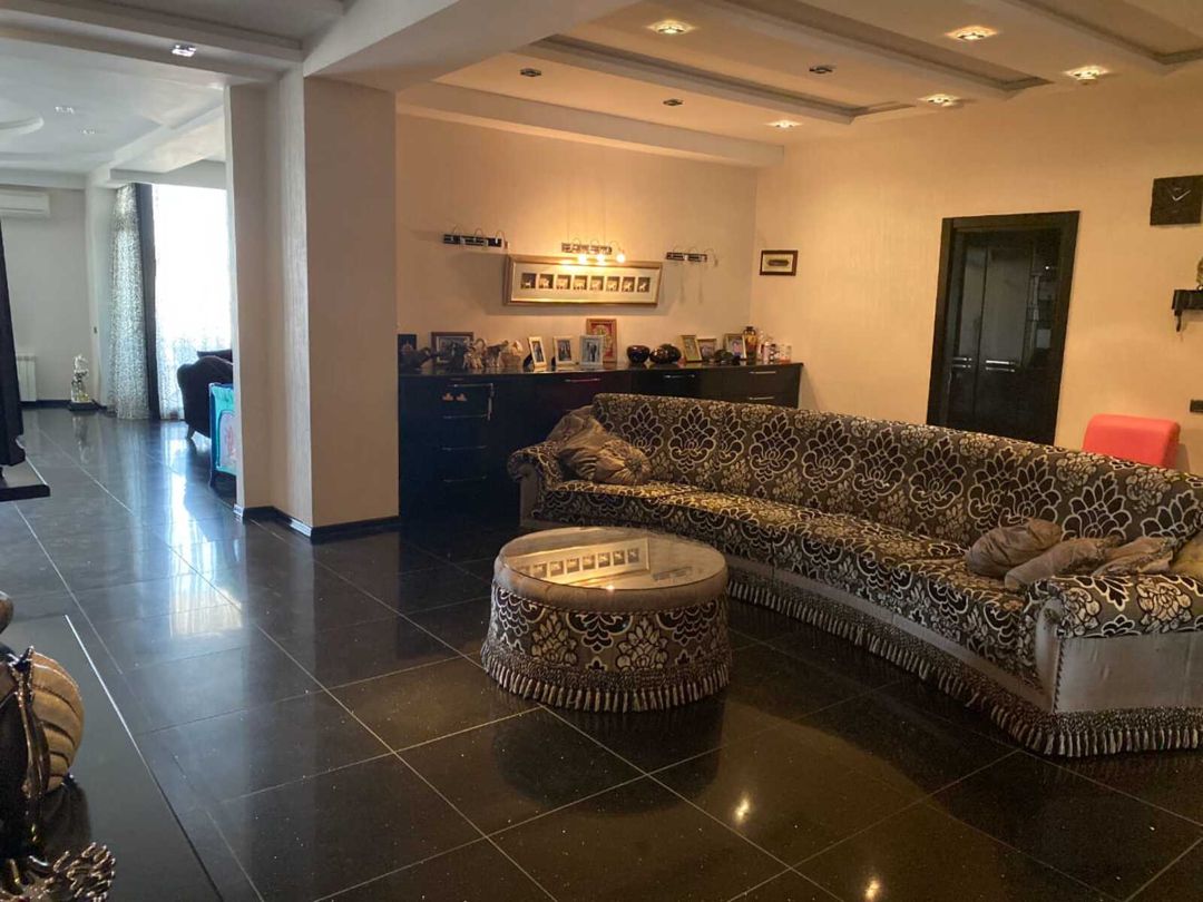 Satılır 4 otaqlı yeni tikili 540 m² — Mənzil, Bakı (11)