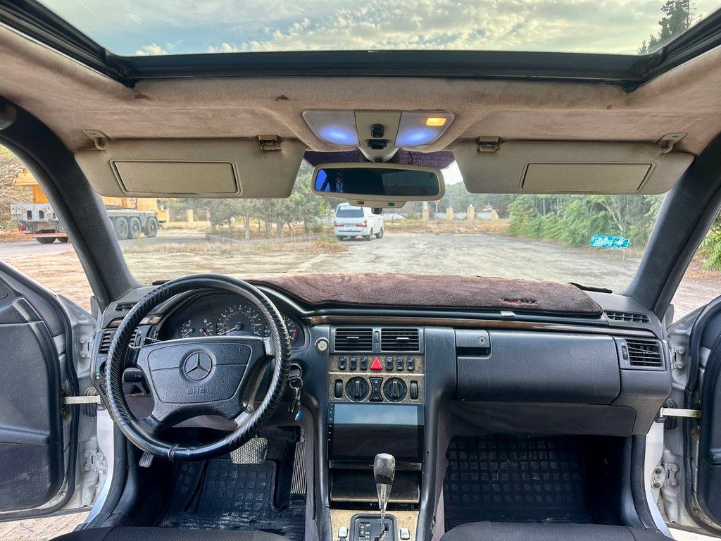 Mercedes E 230, 2.3 L, 1996 il, 273 500 km 90-LJ-707 — Avtomobillər, Sumqayıt (3)