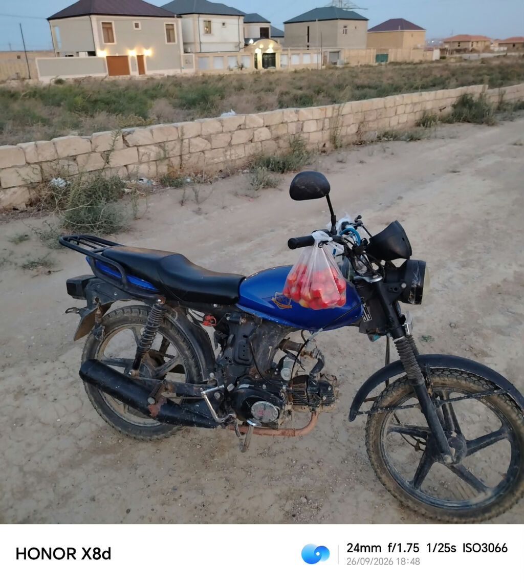 Salam ikinci sahibiyem guven motodan alinib seneti var ama heleki — Motosikletlər, Bakı (4)