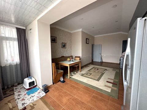Satılır 4 otaqlı yeni tikili 240 m² — Bakı