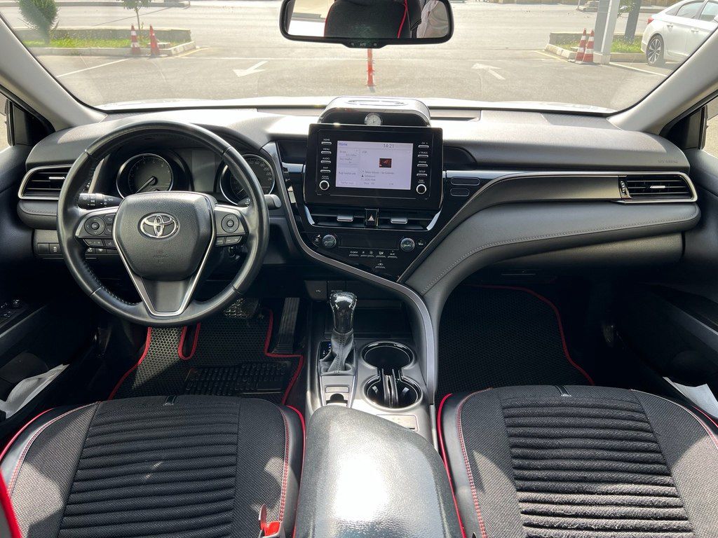 Toyota Camry, 2.5 L, 2022 il, 55 000 km — Avtomobillər, Gəncə (7)