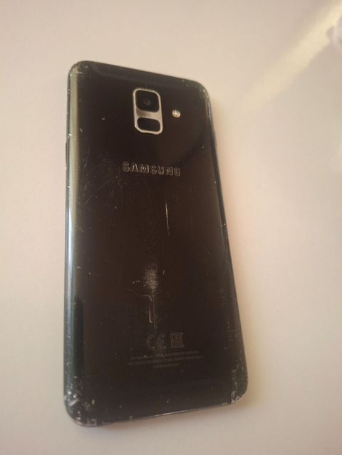 Samsung Galaxy A6, 32 GB, rəng - Qara, İki sim kartlı — Bakı