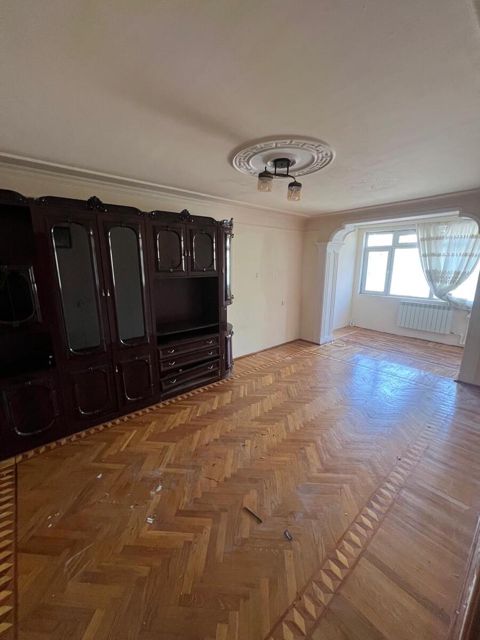 İcarəyə verilir 3 otaqlı köhnə tikili 75 m² — Bakı