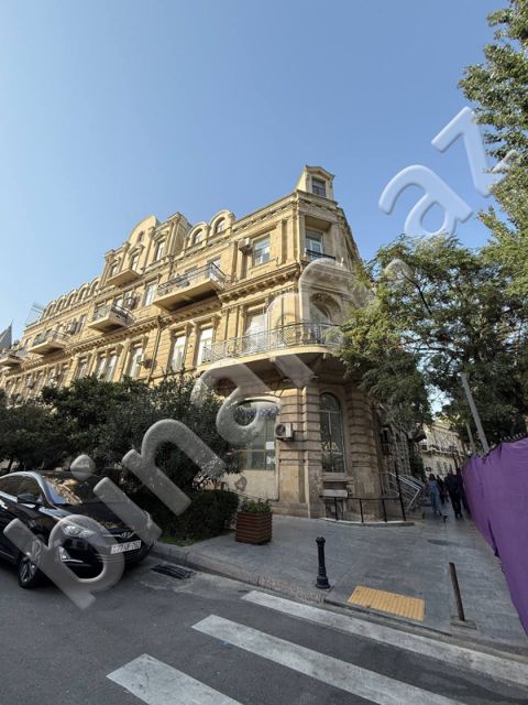 3 otaqlı Köhnə tikili, Kirayə (aylıq), Bakı, Səbail, İçəri şəhər — Bakı