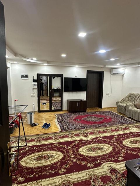 İcarəyə verilir 2 otaqlı köhnə tikili 60 m² — Bakı