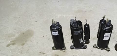 Kompressor 12mini-2ədəd kompressor 9mini -1ədəd - Şaquli silindrik — Digah