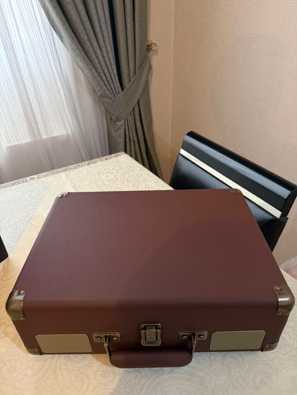 Məhsul: Fressi Retro Turntable – portativ pikap Xüsusiyyətlər — Vinil proqreslər və aksesuarlar, Bakı (8)