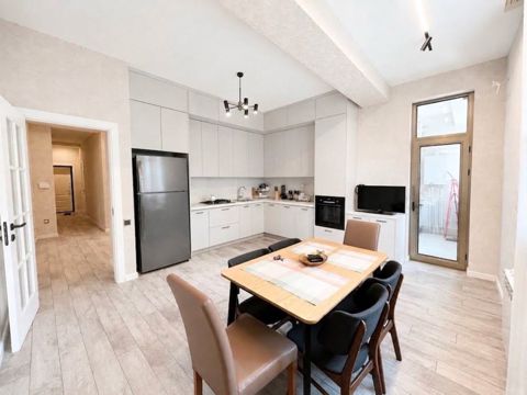 Satılır 3 otaqlı yeni tikili 132 m² — Bakı