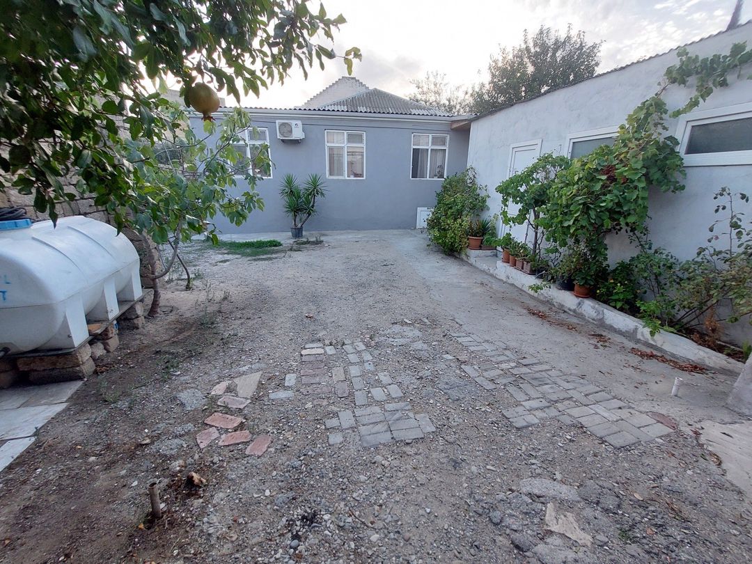 Satılır 7 otaqlı həyət evi/bağ evi 180 m² — Ev, villa, Bakı (8)