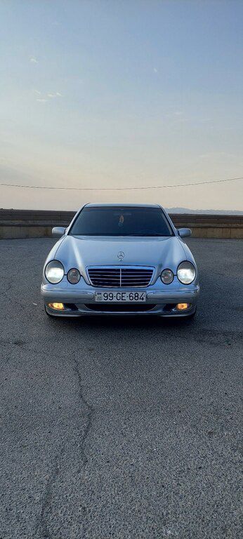 Mercedes E 220, 2.2 L, 2000 il, 300 000 km 99-GE-684 — Avtomobillər, Mingəçevir (3)