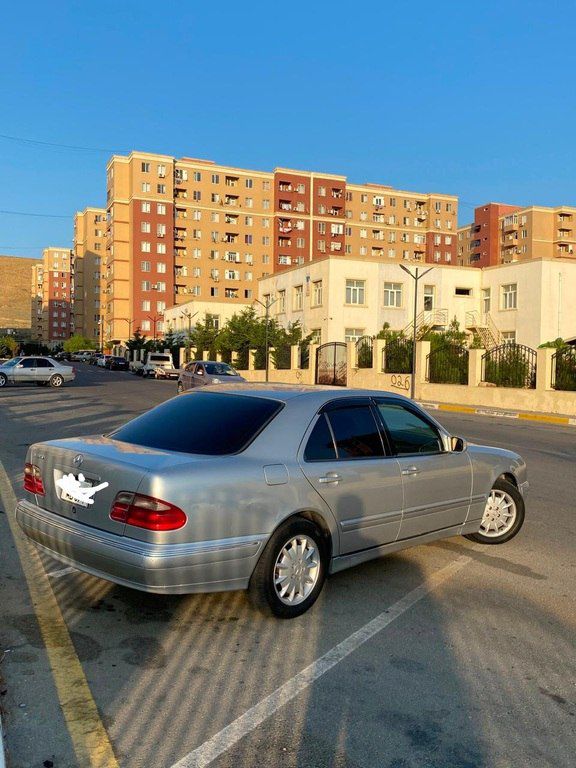 Mercedes E 320, 3.2 L, 2000 il, 312 325 km — Avtomobillər, Bakı (4)