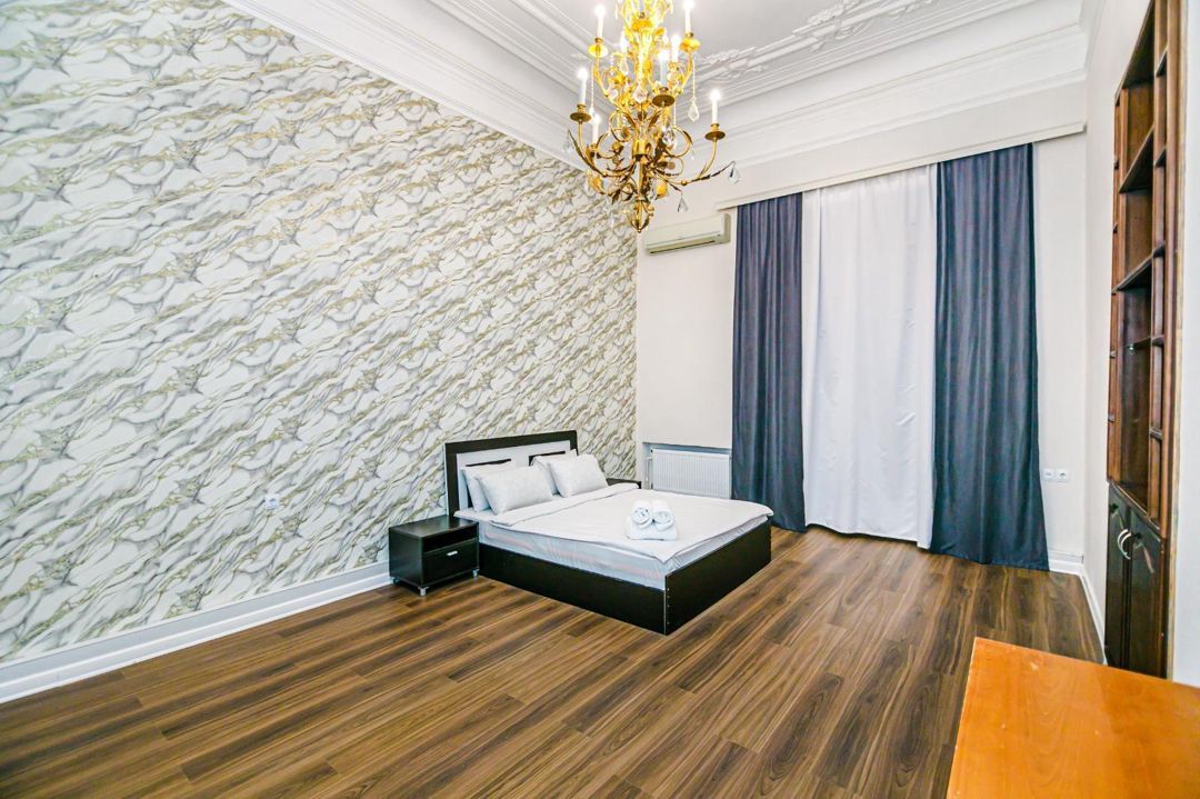 İcarəyə verilir 5 otaqlı köhnə tikili 160 m² — Mənzil, Bakı (8)