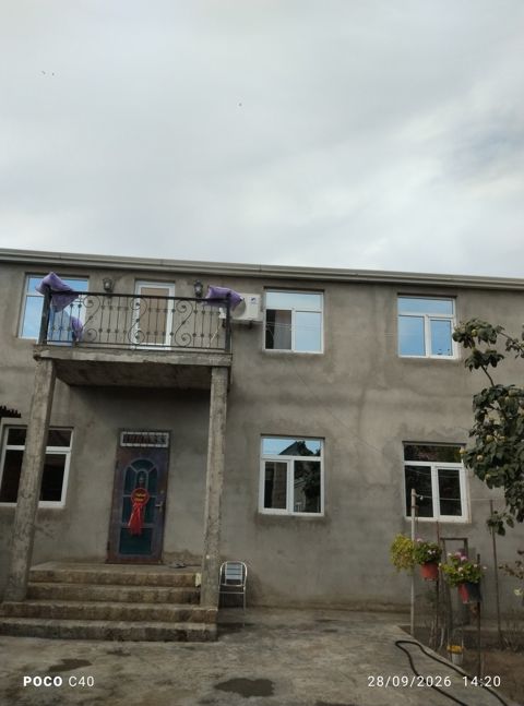 Satılır 6 otaqlı həyət evi/bağ evi 200.5 m² — Bakı