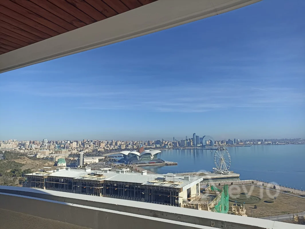 5 otaqlı mənzil, 303 m², Qurban Abbasov kucesi — Mənzil, Bakı (3)