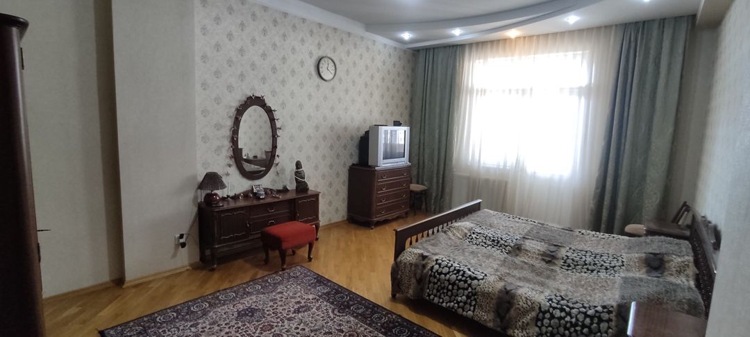 Satılır 4 otaqlı yeni tikili 209 m² — Mənzil, Bakı (8)