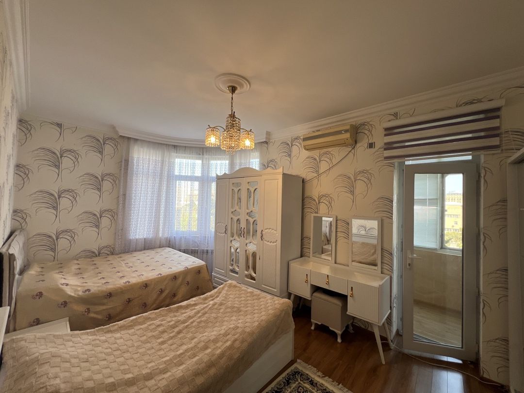 Satılır 4 otaqlı yeni tikili 180 m² — Mənzil, Bakı (12)