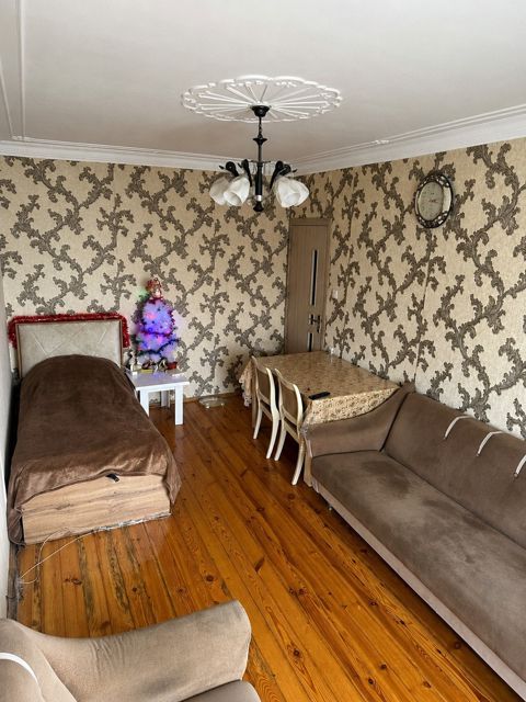 Satılır 2 otaqlı köhnə tikili 70 m² — Bakı