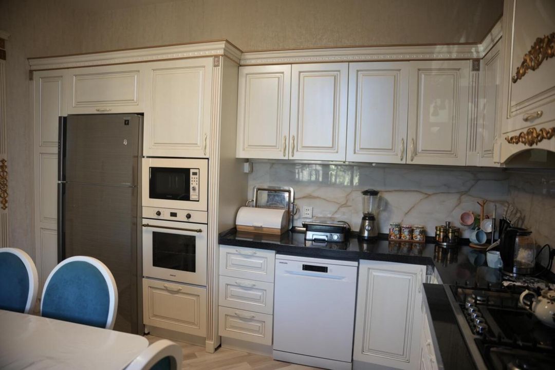 Satılır 7 otaqlı həyət evi/bağ evi 311 m² — Ev, villa, Bakı (12)