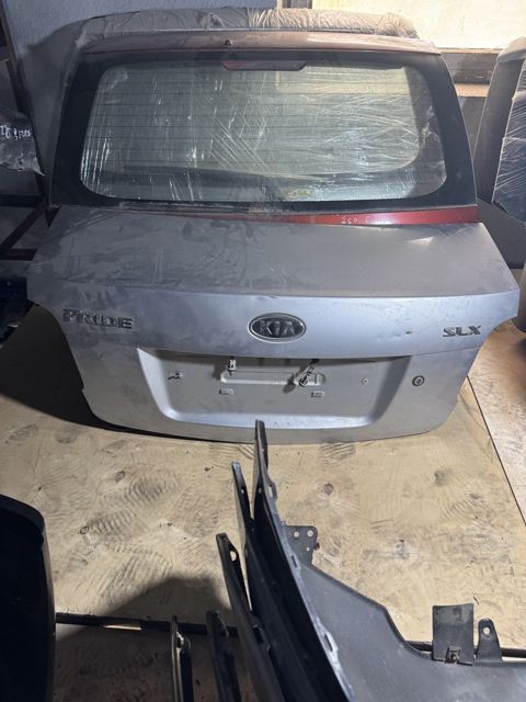 "Kia Rio" baqajı — Bakı