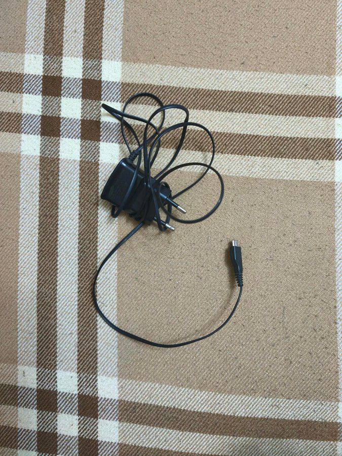 Samsung adapteri satılır — Kompüterlər və noutbuklar, Bakı (2)