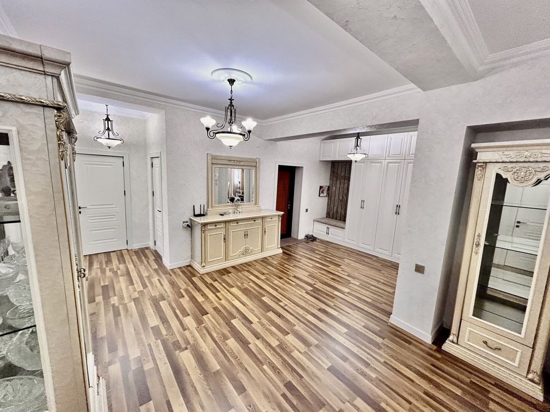 Satılır 4 otaqlı yeni tikili 170 m² — Mənzil, Bakı (2)
