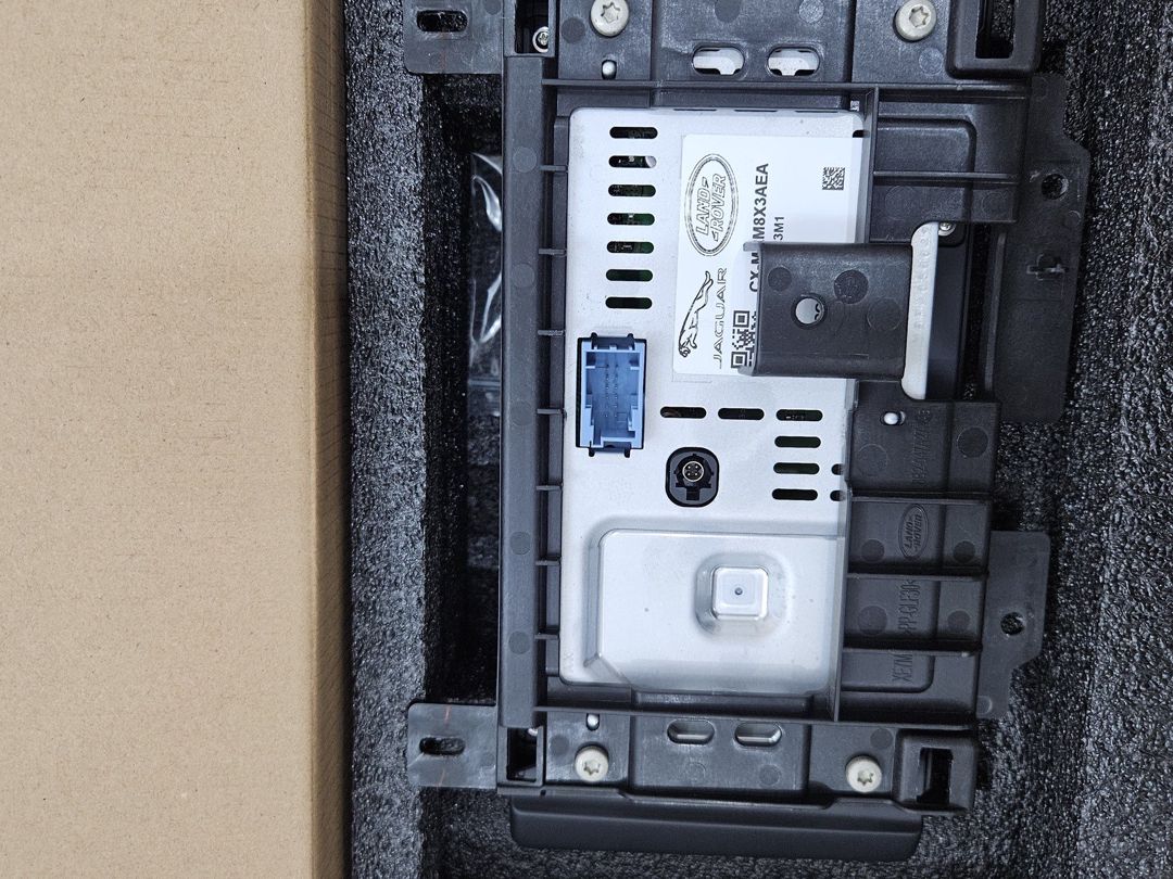 Land Rover Defender monitoru — Ehtiyat hissələri və aksesuarlar, Bakı (2)