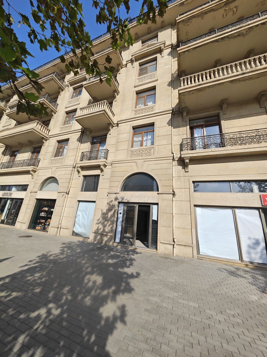İcarəyə verilir obyekt 215 m² — Əmlak, Bakı (2)