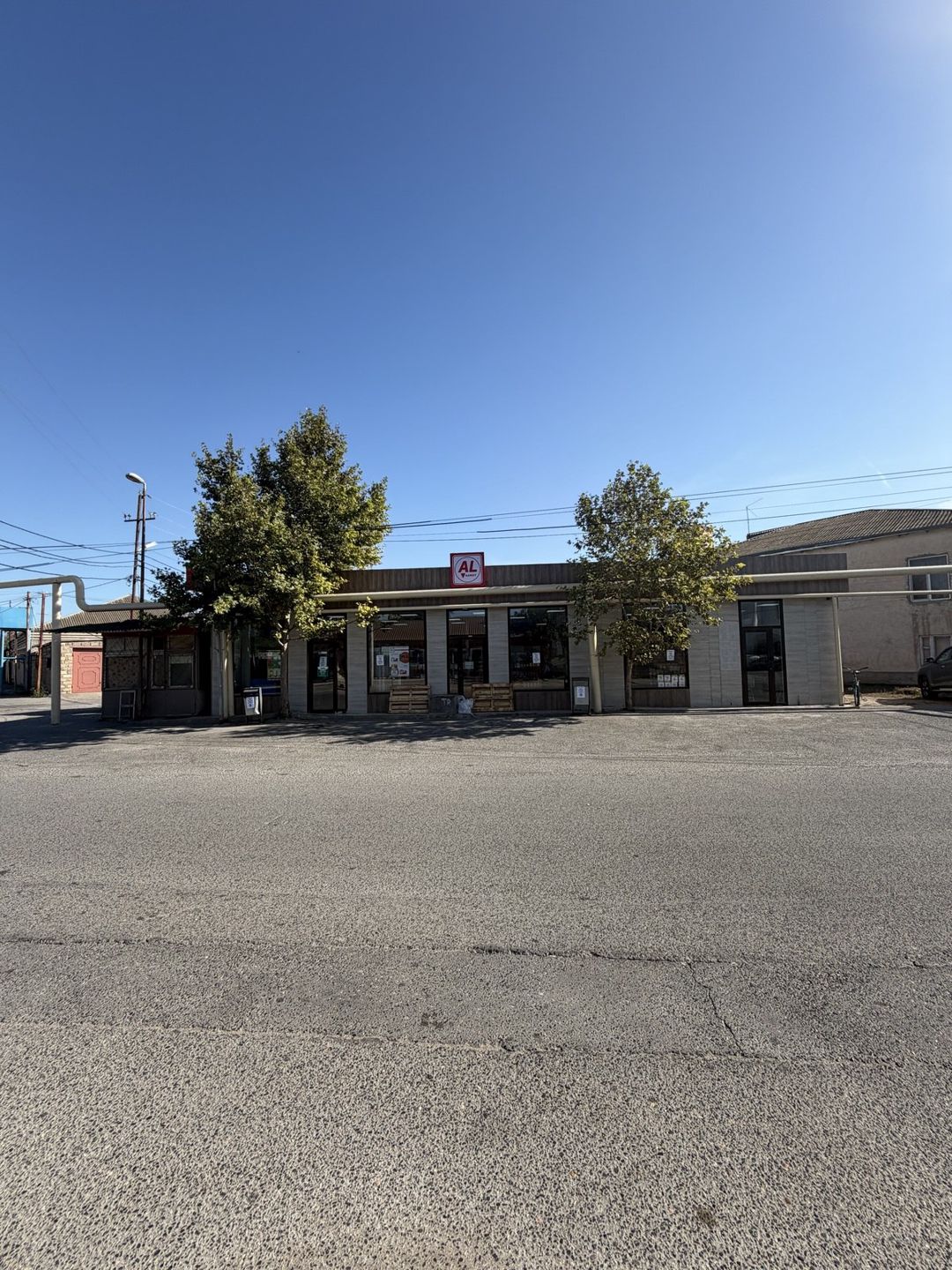 Satılır obyekt 200 m² — Əmlak, Bakı