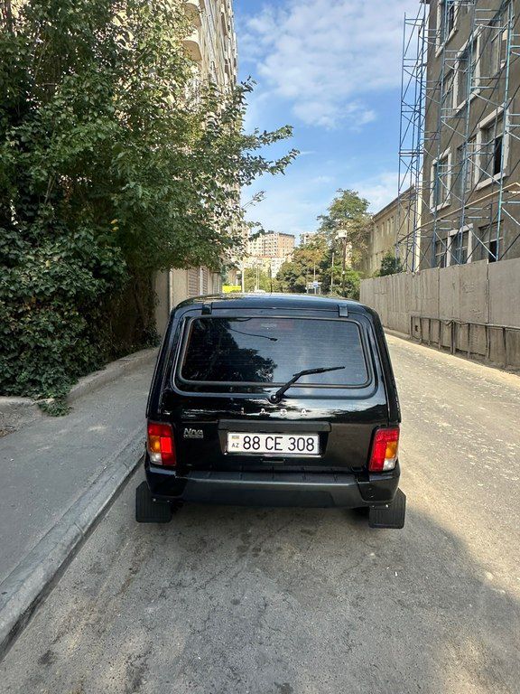 Lada (VAZ) Niva, 1.7 L, 2024 il, 24 000 km 88-CE-308 — Avtomobillər, Bakı (3)