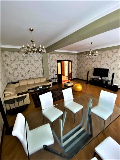 İcarəyə verilir 3 otaqlı yeni tikili 165 m² — Bakı