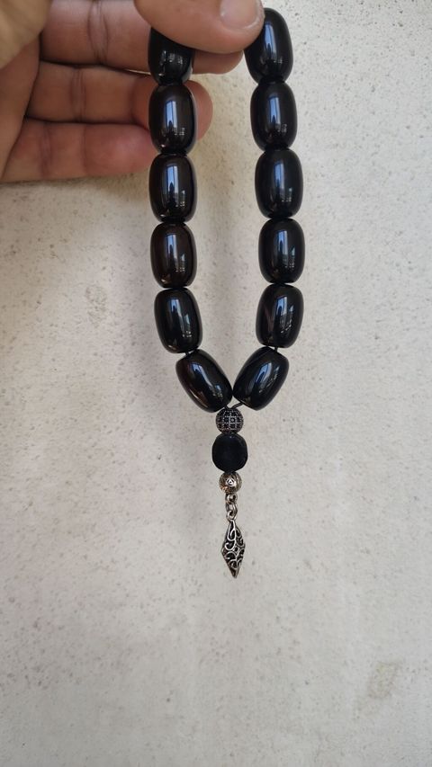 Qara əqiq təsbeh - Material: yüksək parlaq, oval formalı qara əqiq — Digah
