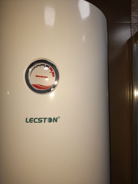 Lecston elektrik su qızdırıcısı – 80 litr Xüsusiyyətlər: - Tutum: 80 — Bakı