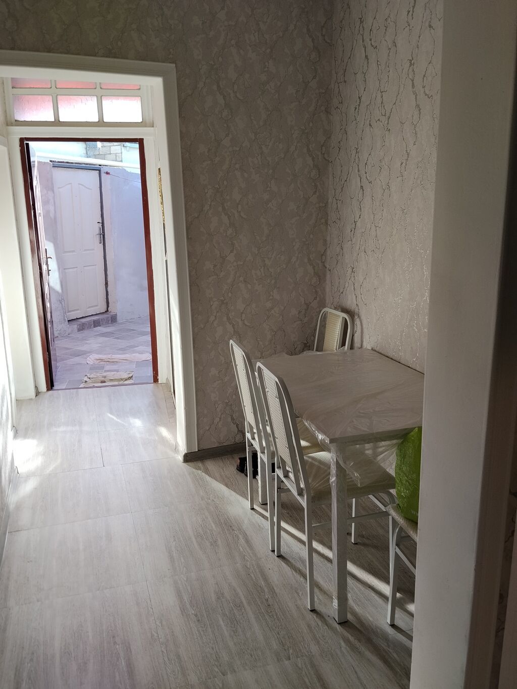 Kirayə verilir: məişət üçün tam təchizatlı 2 otaqlı mənzil (mətbəx — Mənzil, Bakı (5)
