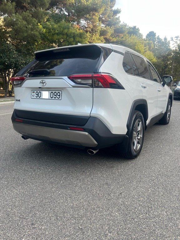 Toyota RAV4, 2.5 L, 2023 il, 44 000 km — Avtomobillər, Bakı (4)