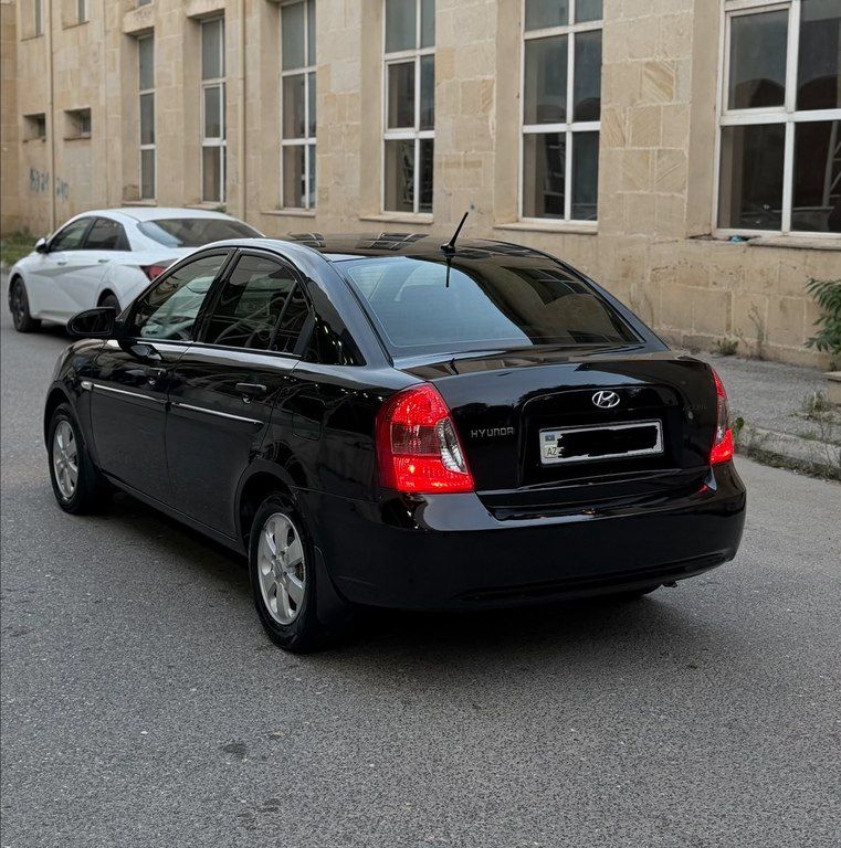 Hyundai Accent, 1.4 L, 2010 il, 229 673 km — Avtomobillər, Bakı (4)