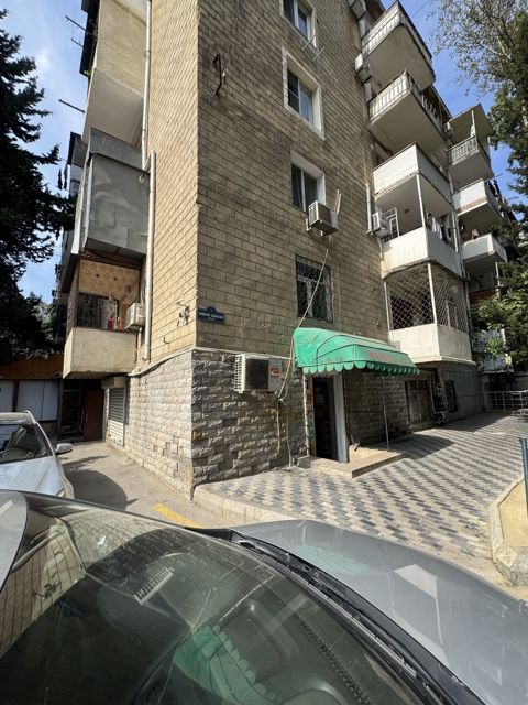 İcarəyə verilir obyekt 82 m² — Bakı