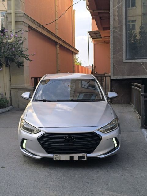 Hyundai Elantra, 2.0 L, 2017 il, 250 253 km — Bakı