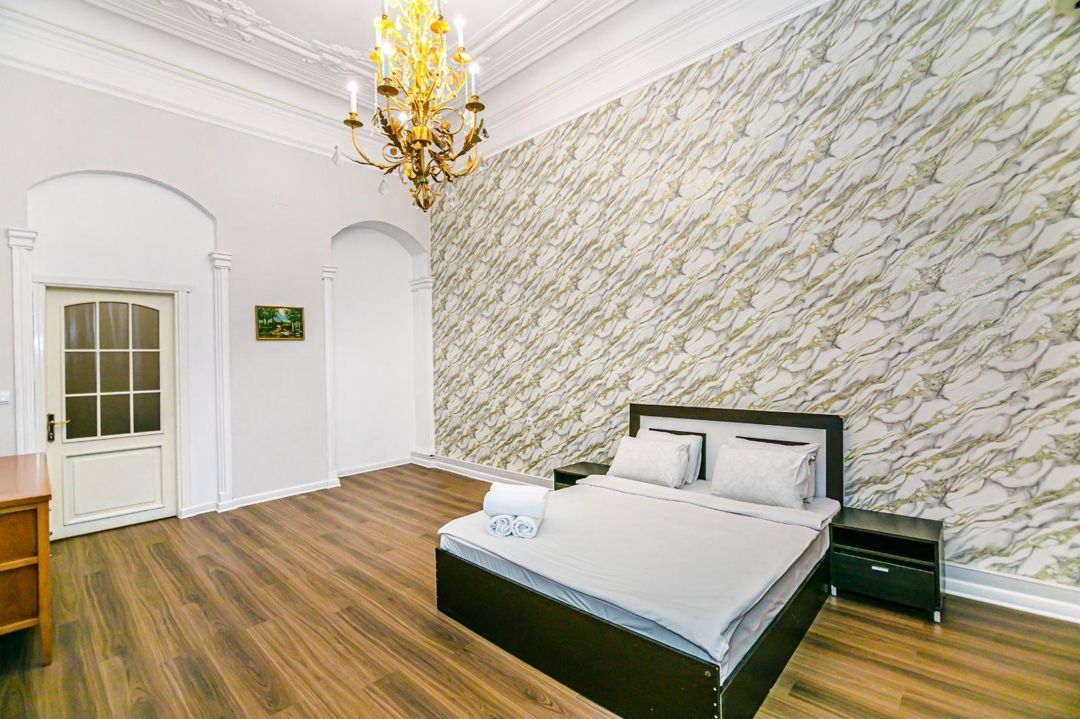 İcarəyə verilir 5 otaqlı köhnə tikili 160 m² — Mənzil, Bakı (4)
