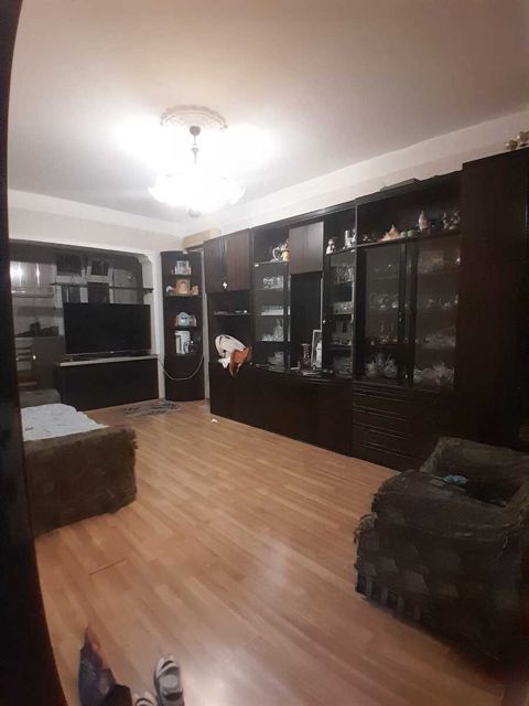 Satılır 4 otaqlı köhnə tikili 110 m² — Bakı