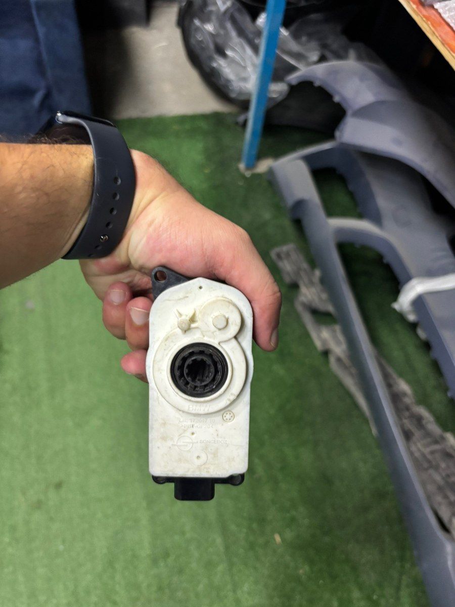 BMW G30 jalüz mühərriki — Ehtiyat hissələri və aksesuarlar, Bakı (3)