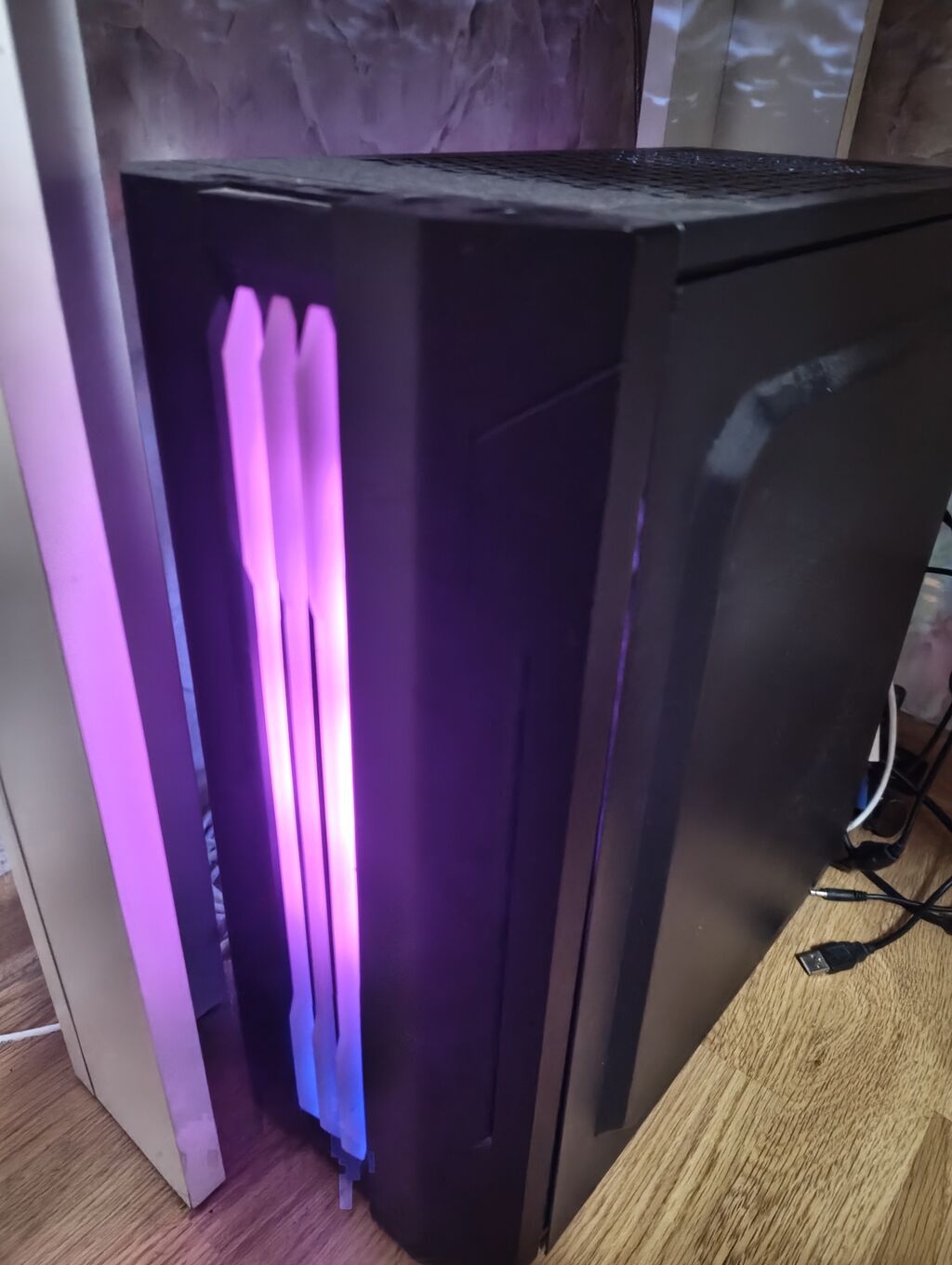 16gb ddr3 ram i7 3770 gtx 1660s 6gb 600watt psu 18.5 inch monitor 60 — Masaüstü kompüterlər, Bakı (4)